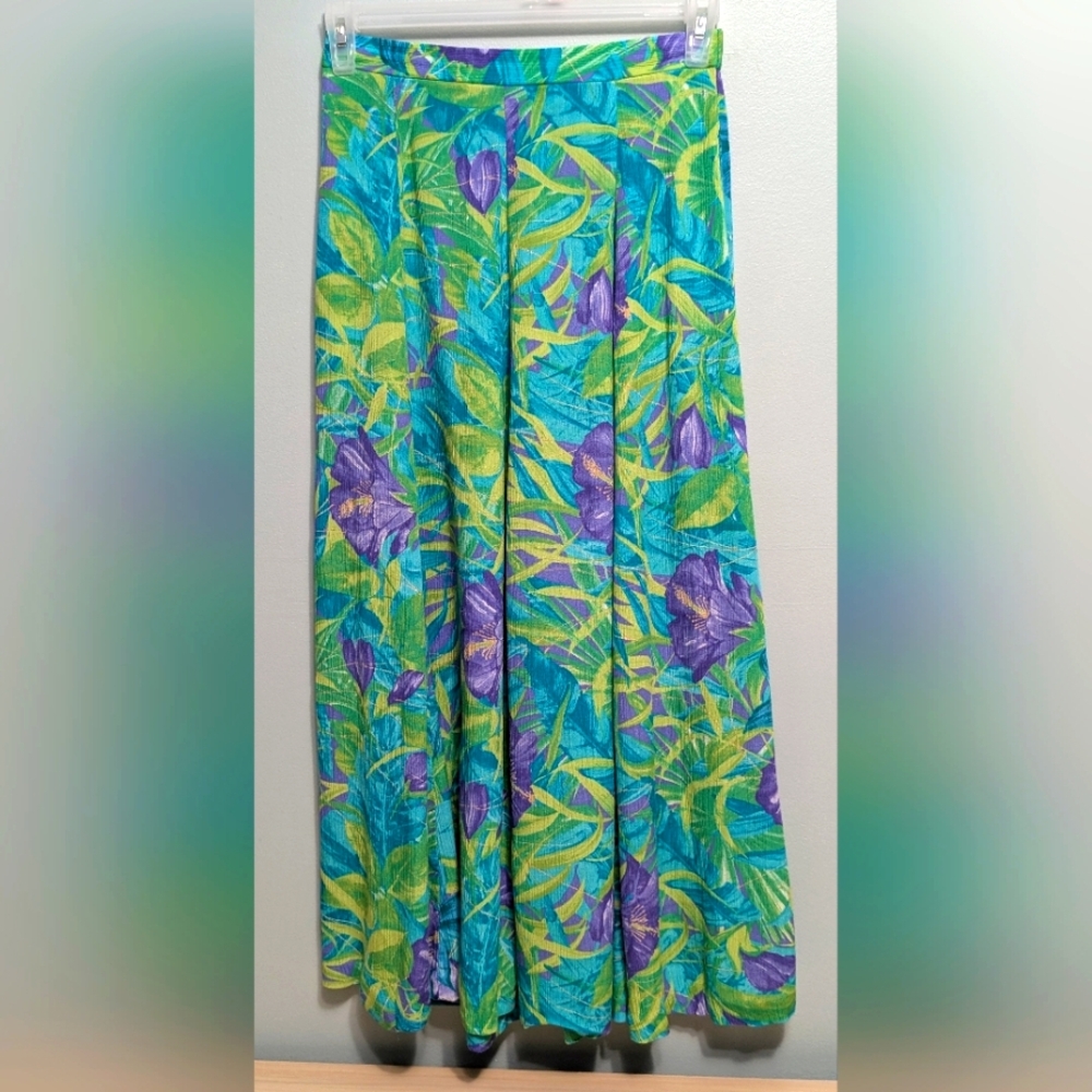 Koret Floral Maxi Skirt.  Size M 10/12.